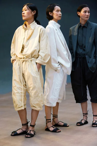 Look 33